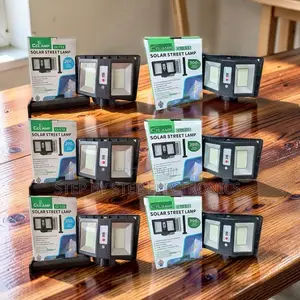 Promo Prices Efficient 200W 300W Watts and 500W Solar Street Lights