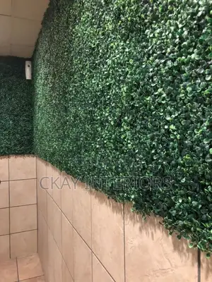 Lush Panels for Instant Impact Wall Ascents Boxwood Hedge Panels
