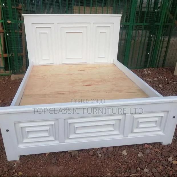 5x6 White Pants. Panel Bed 🛏 3D