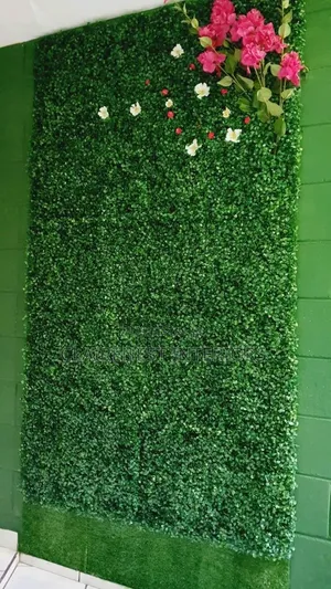 Lush and Styling Wall Boxwood Hedge Panels