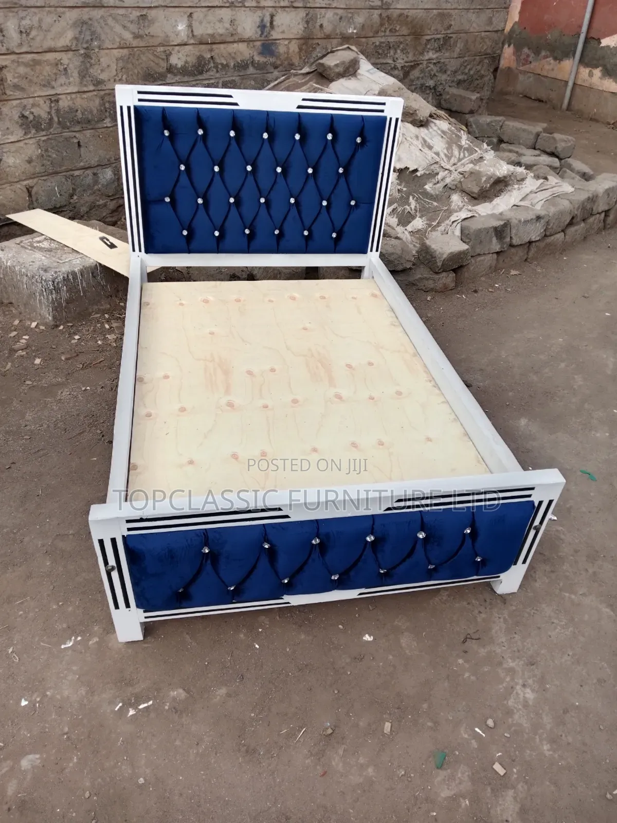 5x6 Chocolate+ Blue 💙 Bed 🛏🛏