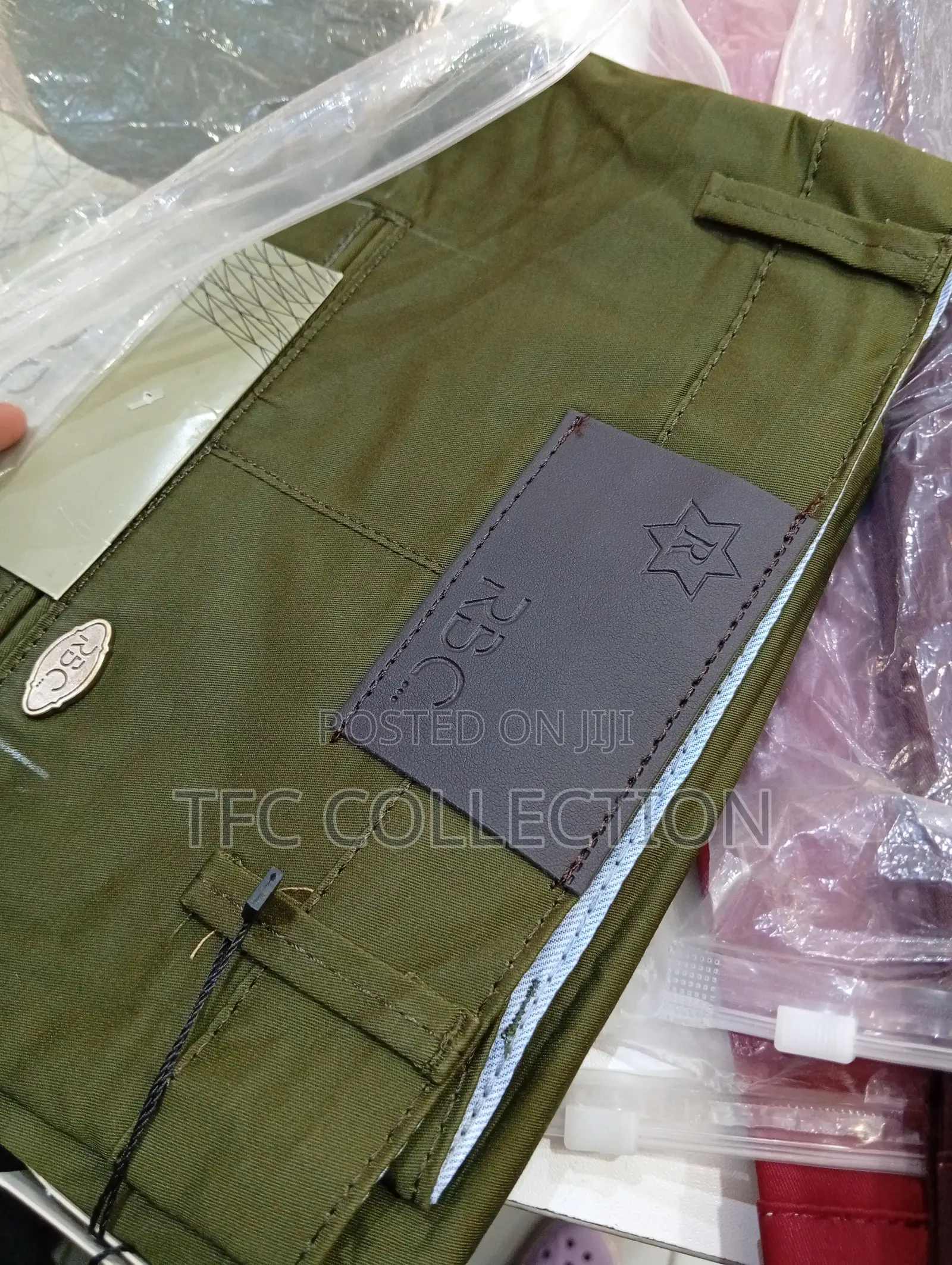 Men Khaki Pants