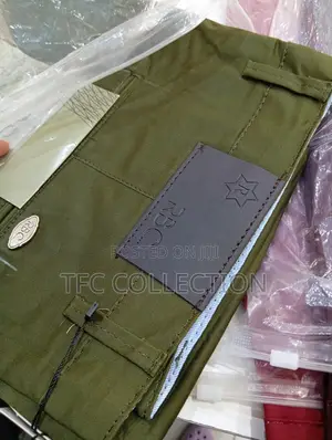Men Khaki Pants