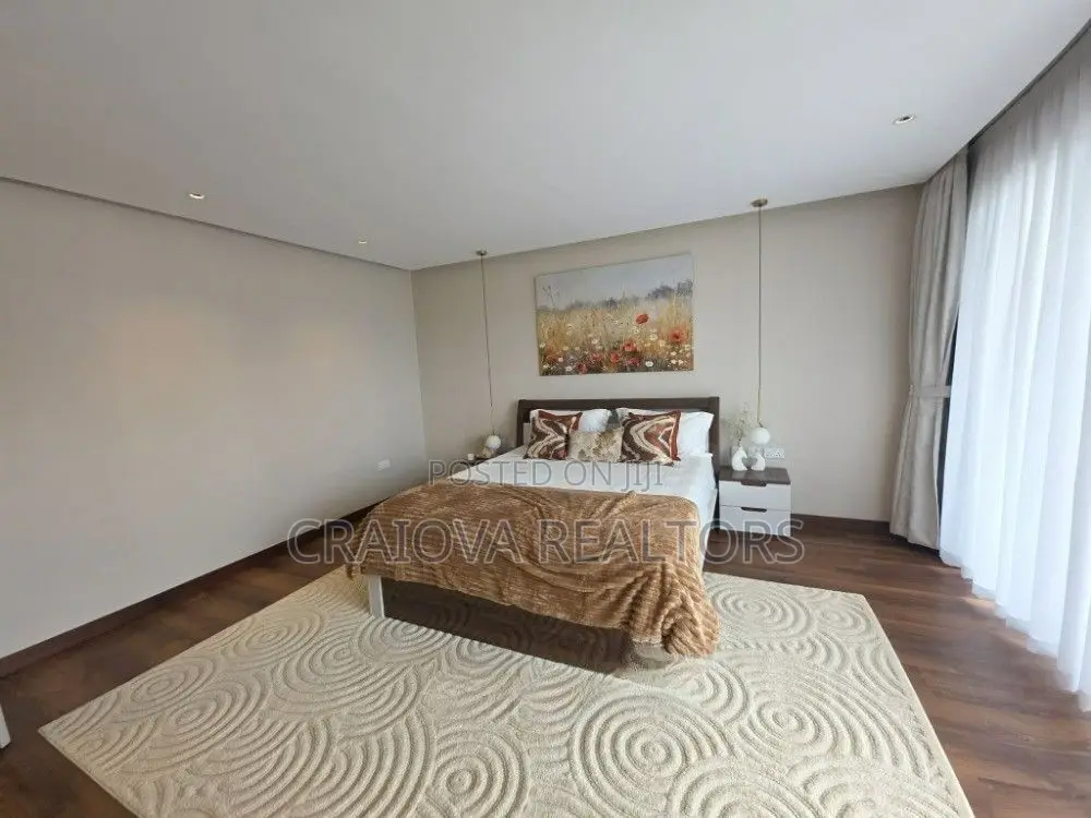 4bdrm House in Phenom Estate for sale