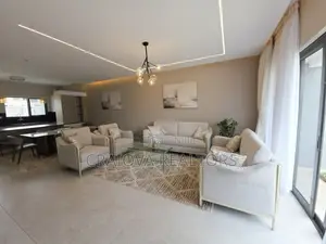 4bdrm House in Phenom Estate for sale