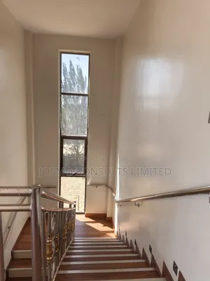 5bdrm Duplex in Kamakis for rent