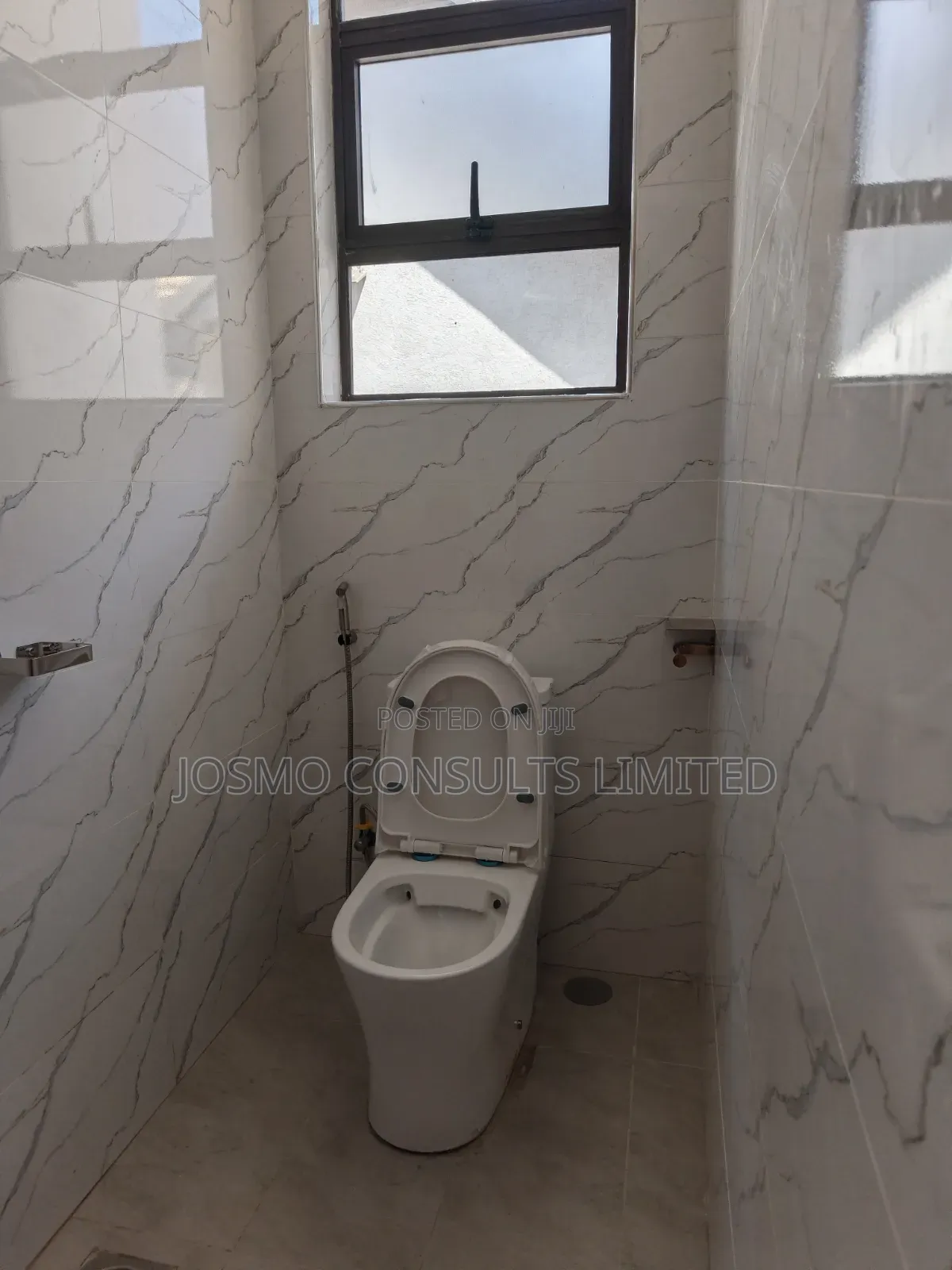 5bdrm Duplex in Kamakis for rent