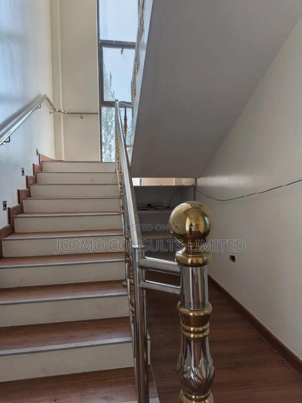 5bdrm Duplex in Kamakis for rent - thumbnail 11