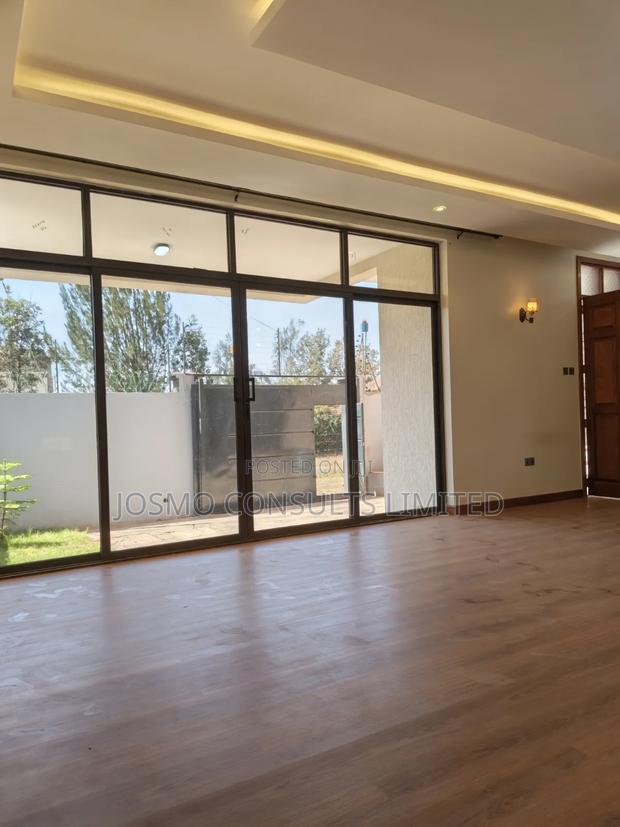 5bdrm Duplex in Kamakis for rent - thumbnail 16