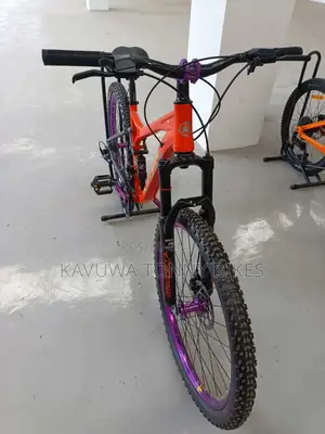 Hardtail Mountain Bike (Front Suspension, No Rear Suspension Visible)