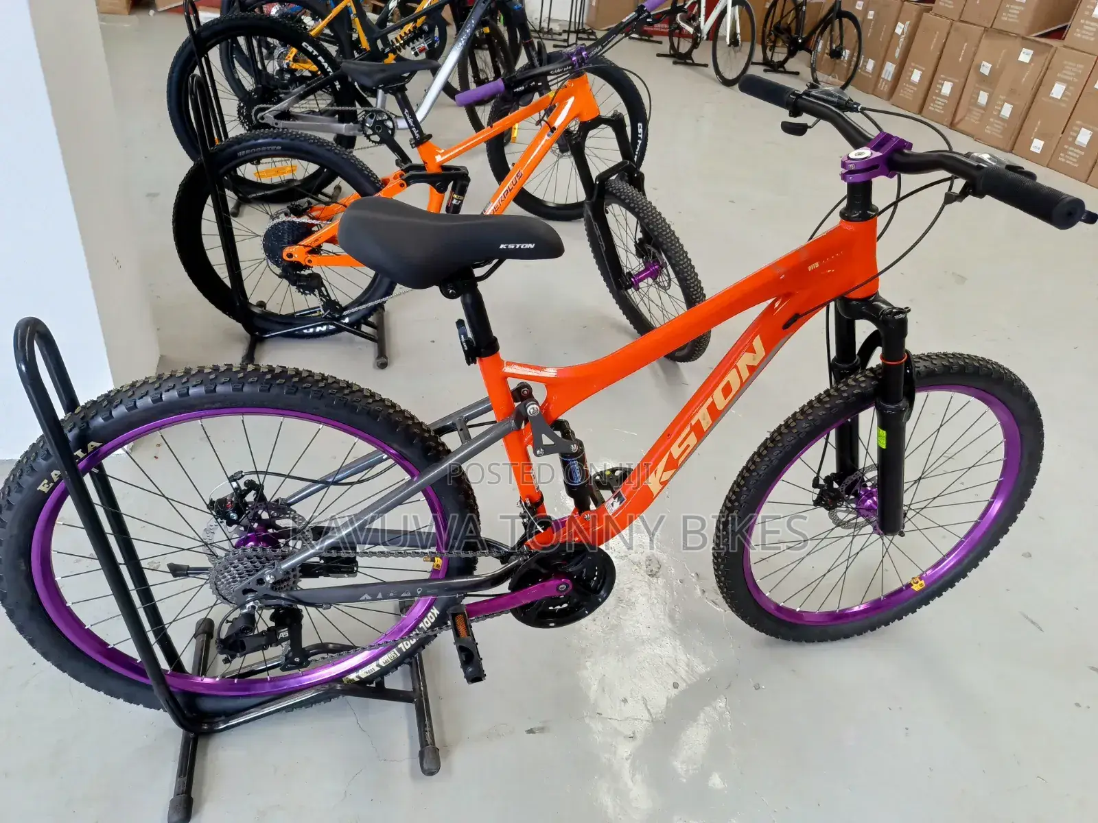 Hardtail Mountain Bike (Front Suspension, No Rear Suspension Visible)