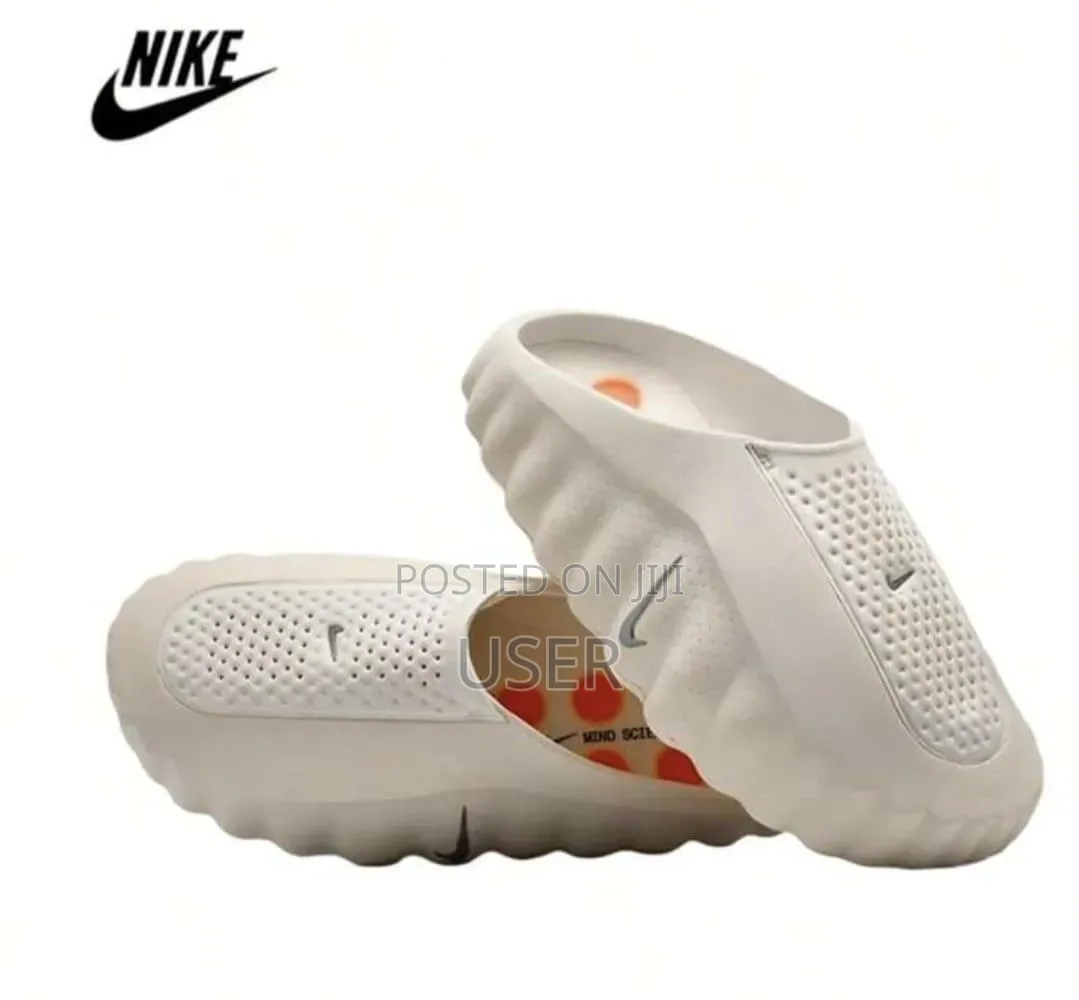 Nike Mind Mules