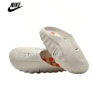 Nike Mind Mules