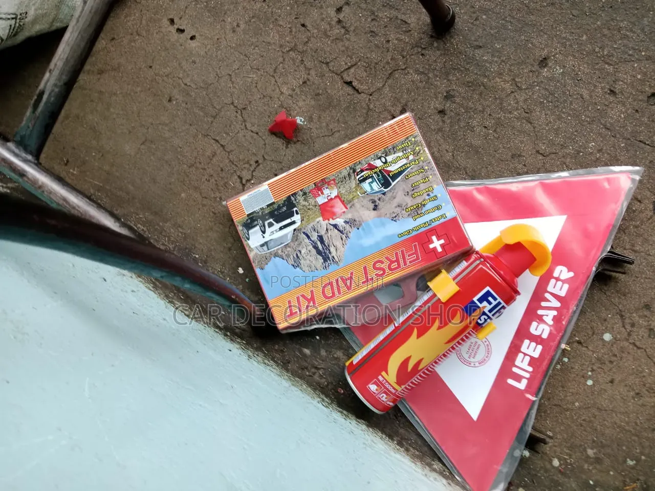 Safety Car Road Accident Safety Kit With Spray Canister Fire Stop