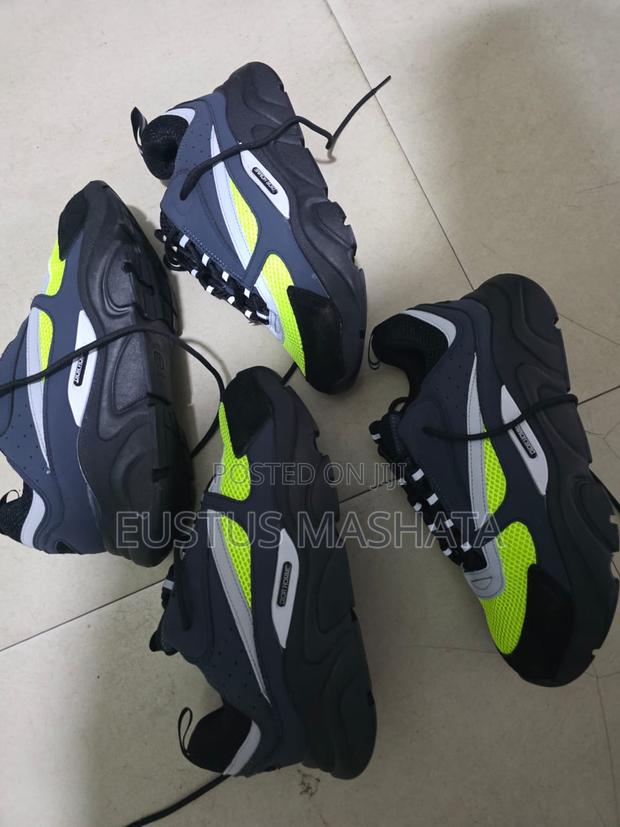 Unique and Super Quality Sneekers - thumbnail 3