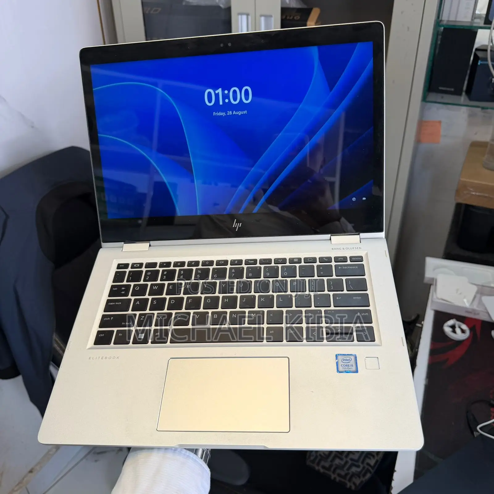 New Laptop HP EliteBook 1030 8GB Intel Core i5 SSD 256GB