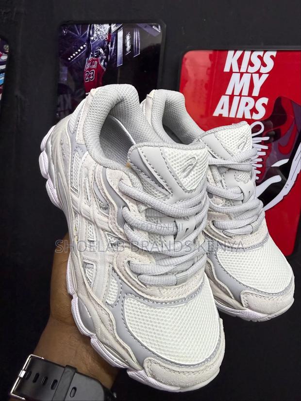 Kids Sneakers - thumbnail 10