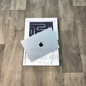 Laptop Apple MacBook Pro 2023 M3 Pro 18GB Apple M3 Pro SSD 512GB
