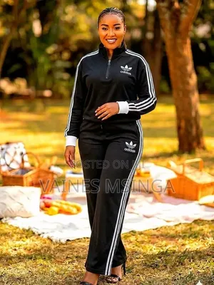 Trendy 2pc Ladies Tracksuit