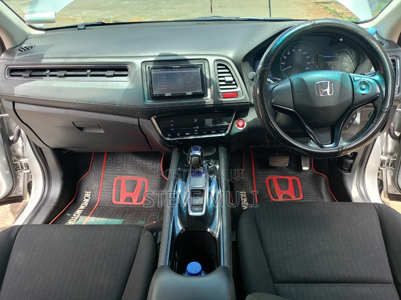 Honda Vezel 2016 Silver