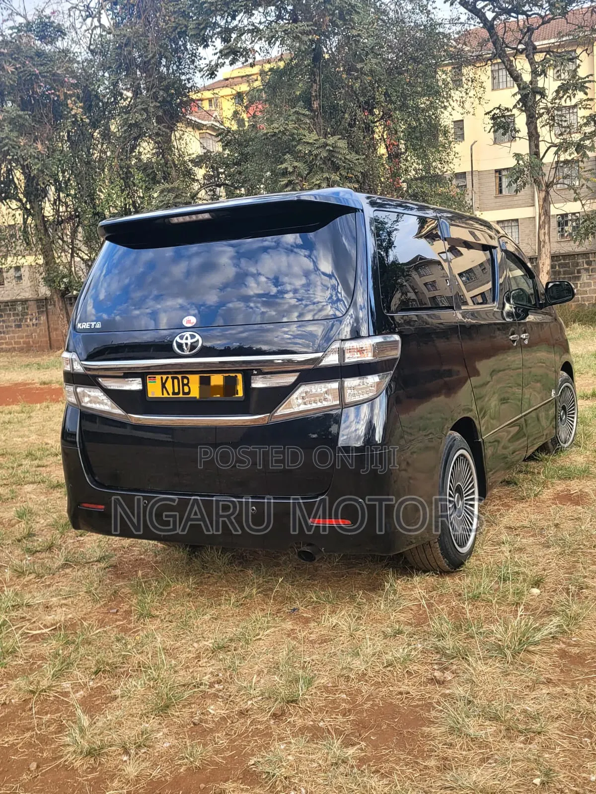 Toyota Vellfire 2014 Black