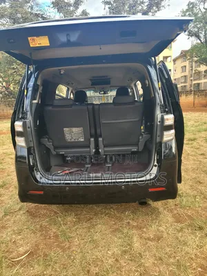 Toyota Vellfire 2014 Black