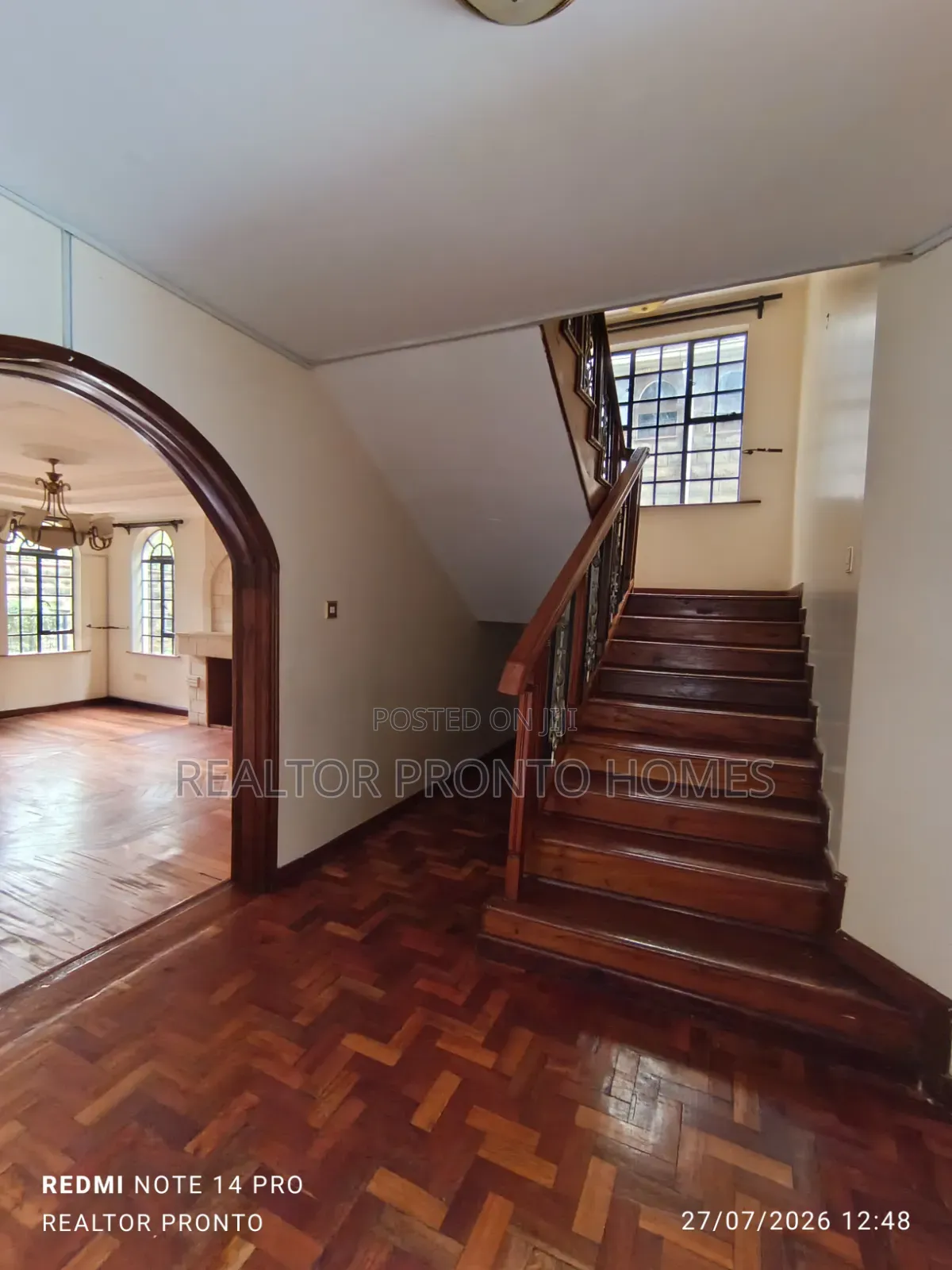 5bdrm Townhouse / Terrace in Kilimani, State House Area for rent