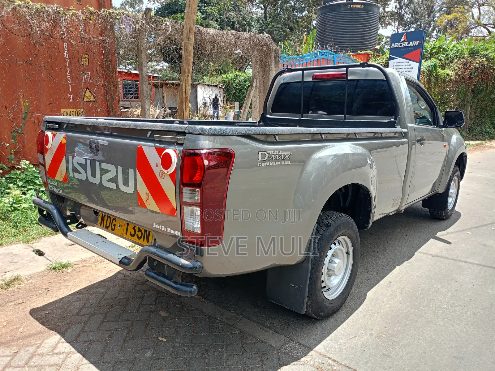 Isuzu D-MAX 2021 Brown
