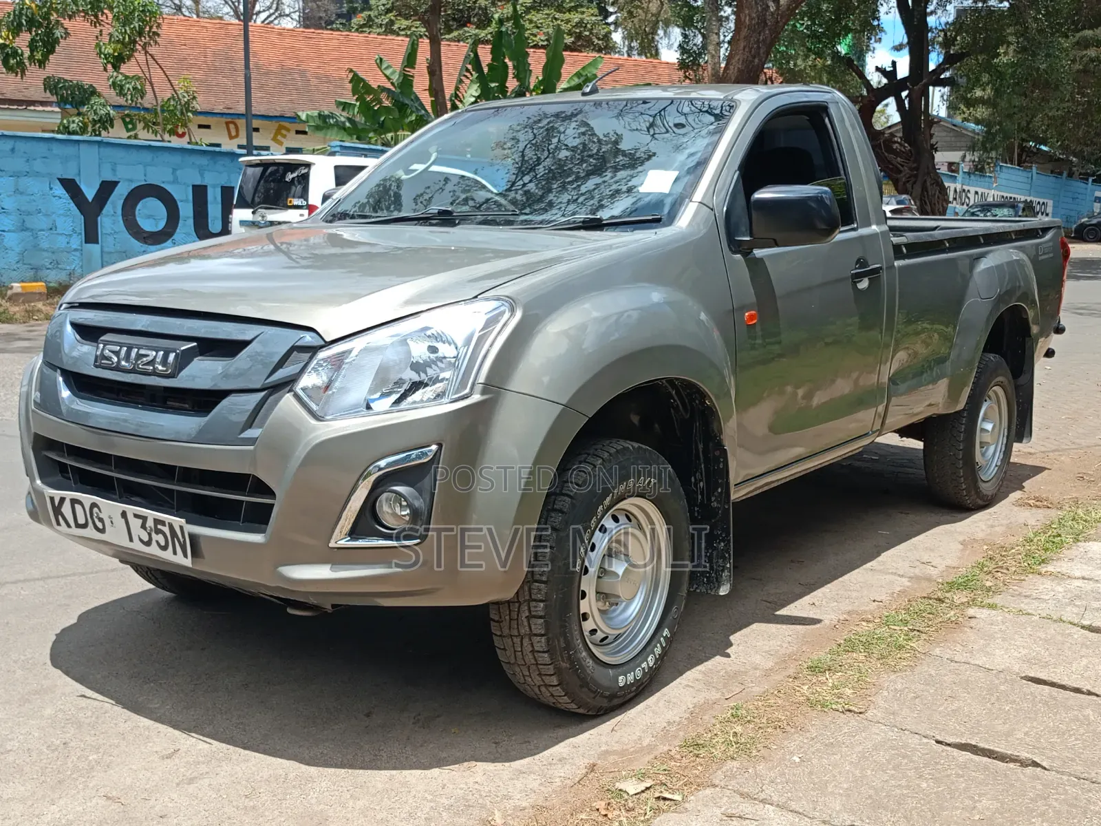 Isuzu D-MAX 2021 Brown
