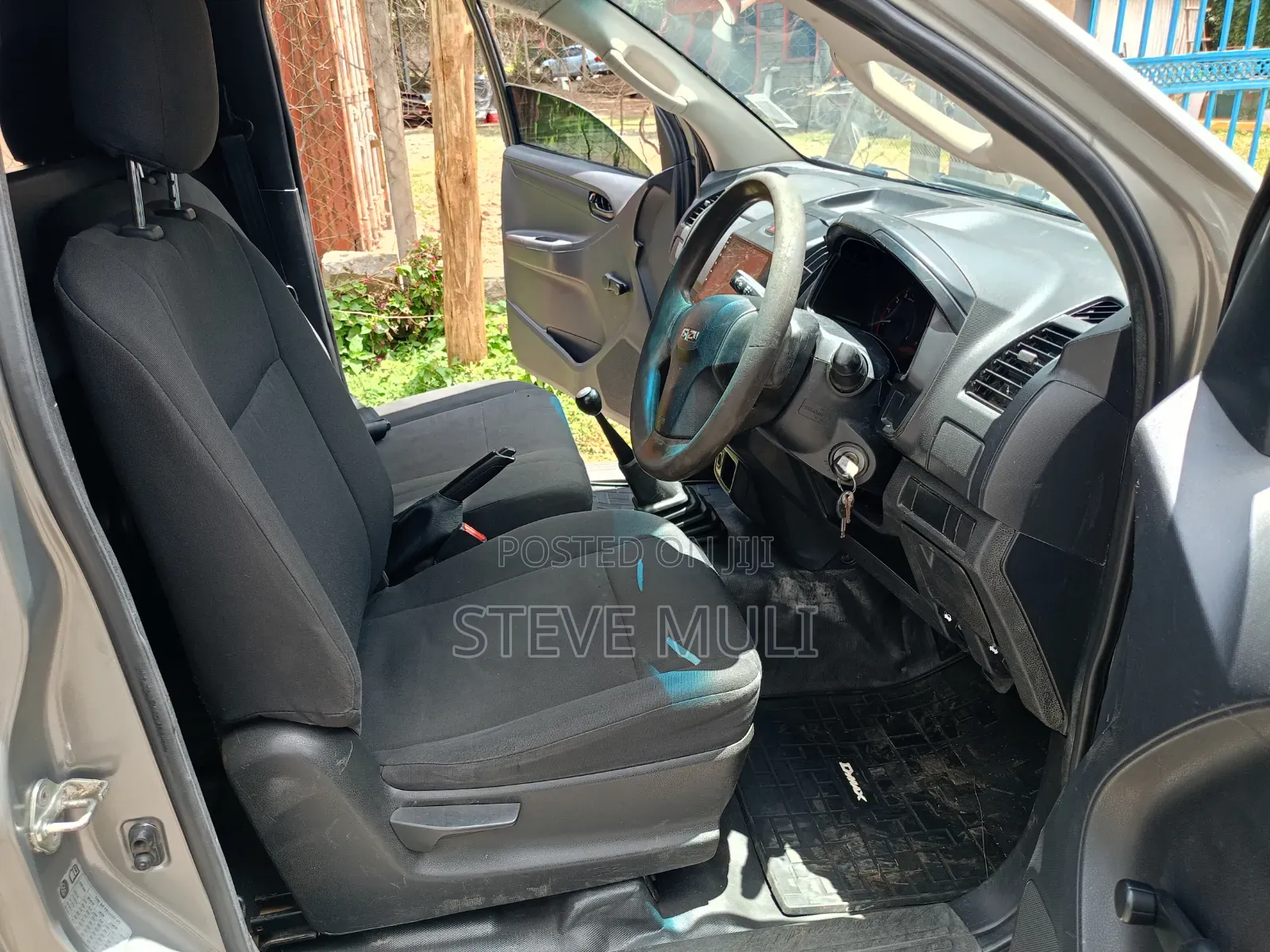 Isuzu D-MAX 2021 Brown