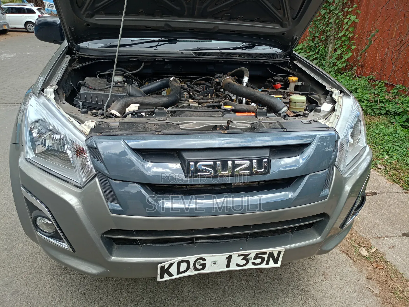 Isuzu D-MAX 2021 Brown