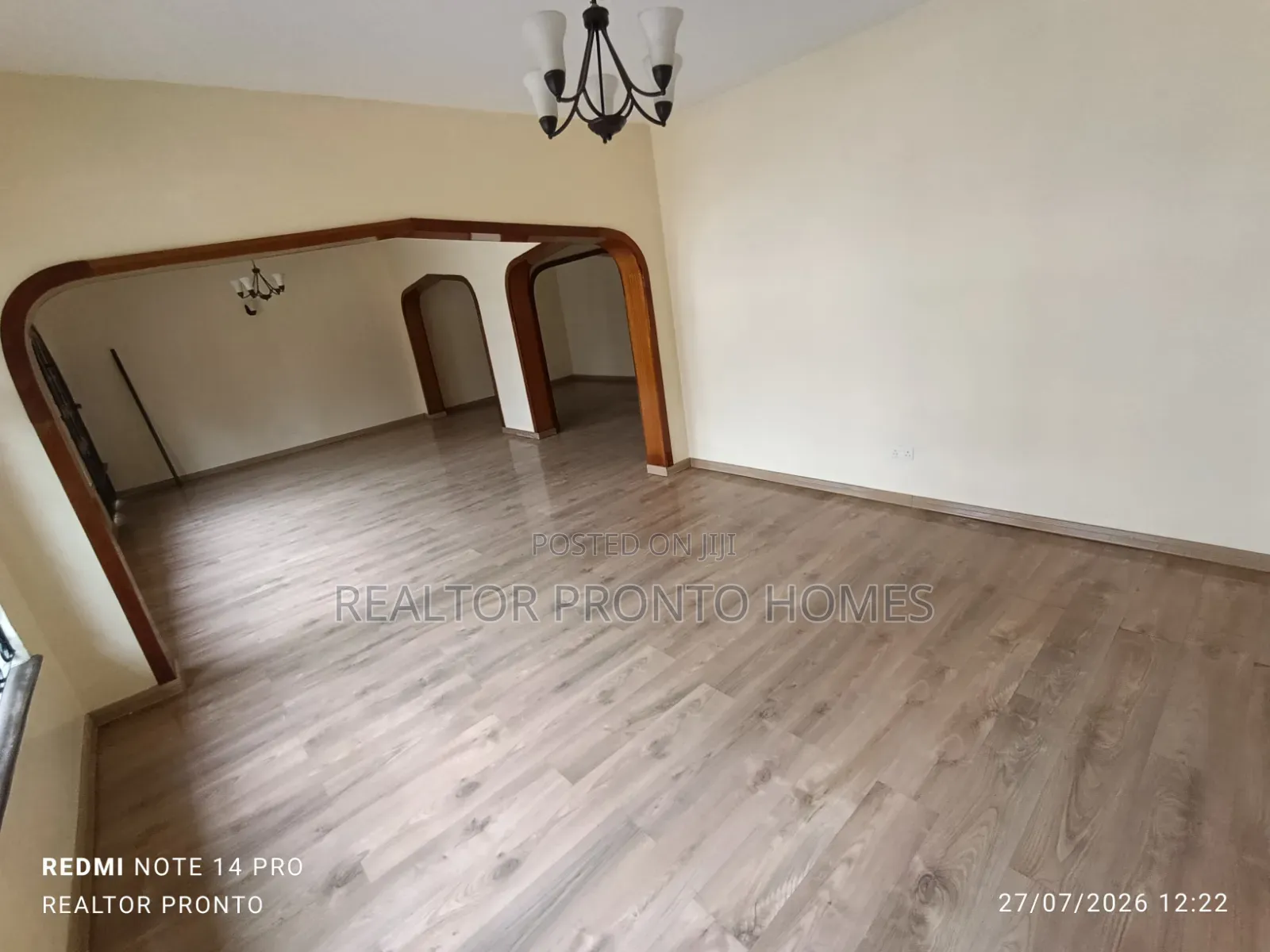 5bdrm Townhouse / Terrace in Kilimani, State House Area for rent