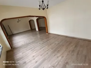 5bdrm Townhouse / Terrace in Kilimani, State House Area for rent