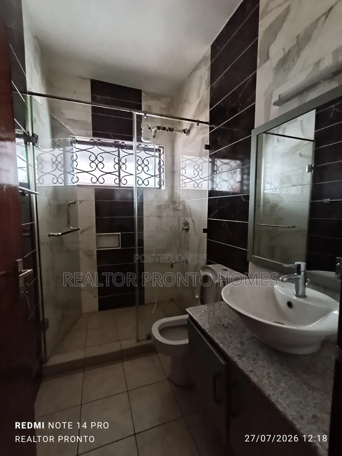 5bdrm Townhouse / Terrace in Kilimani, State House Area for rent