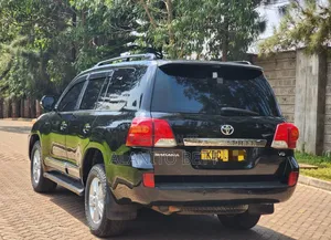 Toyota Land Cruiser 4.5 V8 VXR 2013 Black
