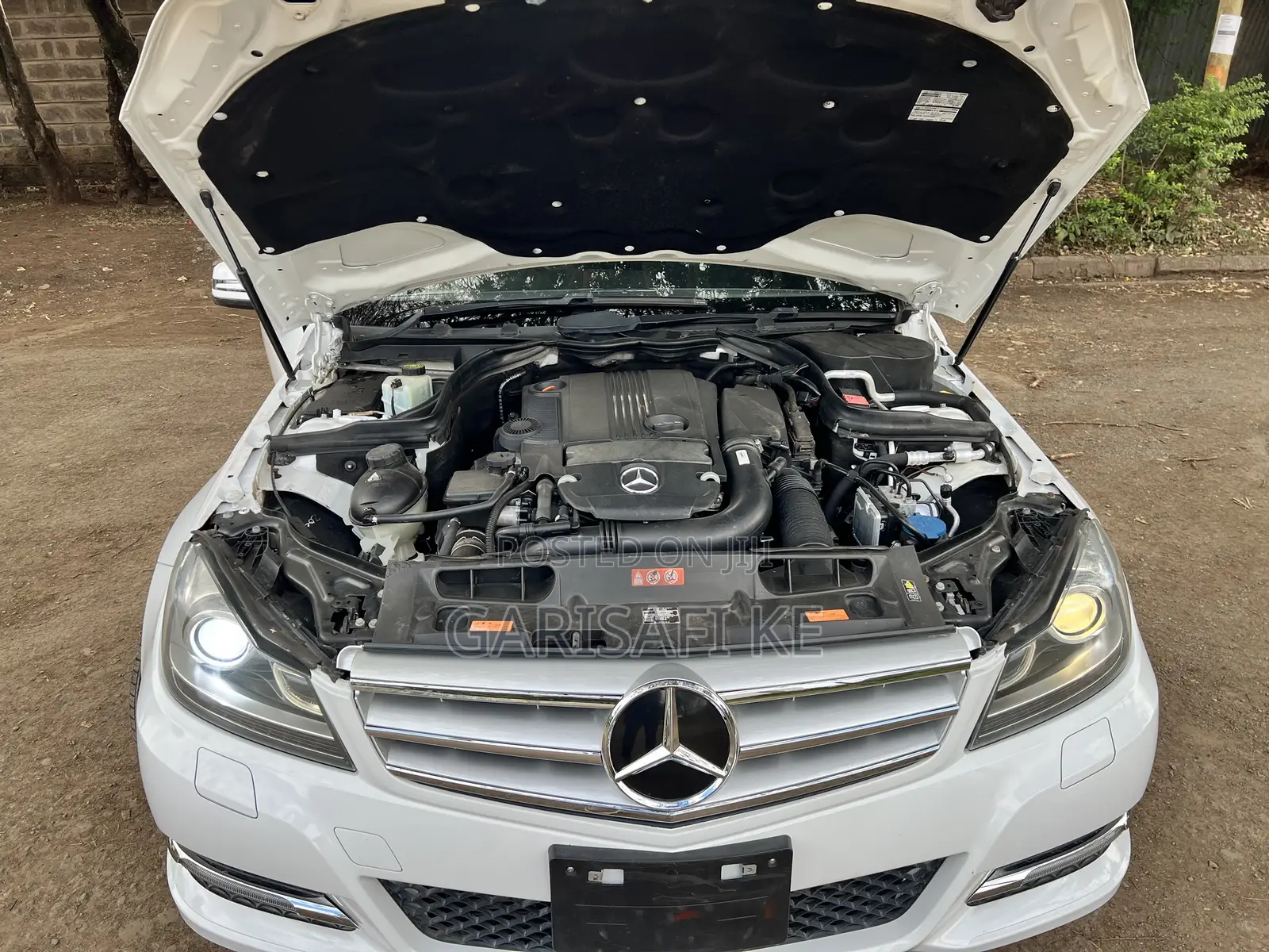 Mercedes-Benz C200 2014 White