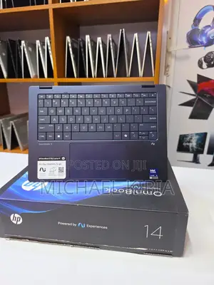 New Laptop HP OmniBook Ultra Flip 14" 16GB Intel Core Ultra 5 SSD 512GB