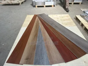 Woodlike SPC Interlocking Flooring Tiles