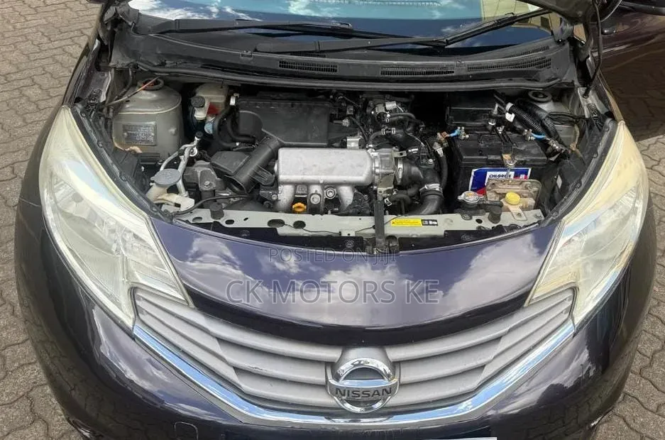 Nissan Note 1.2 Petrol 2013 Maroon