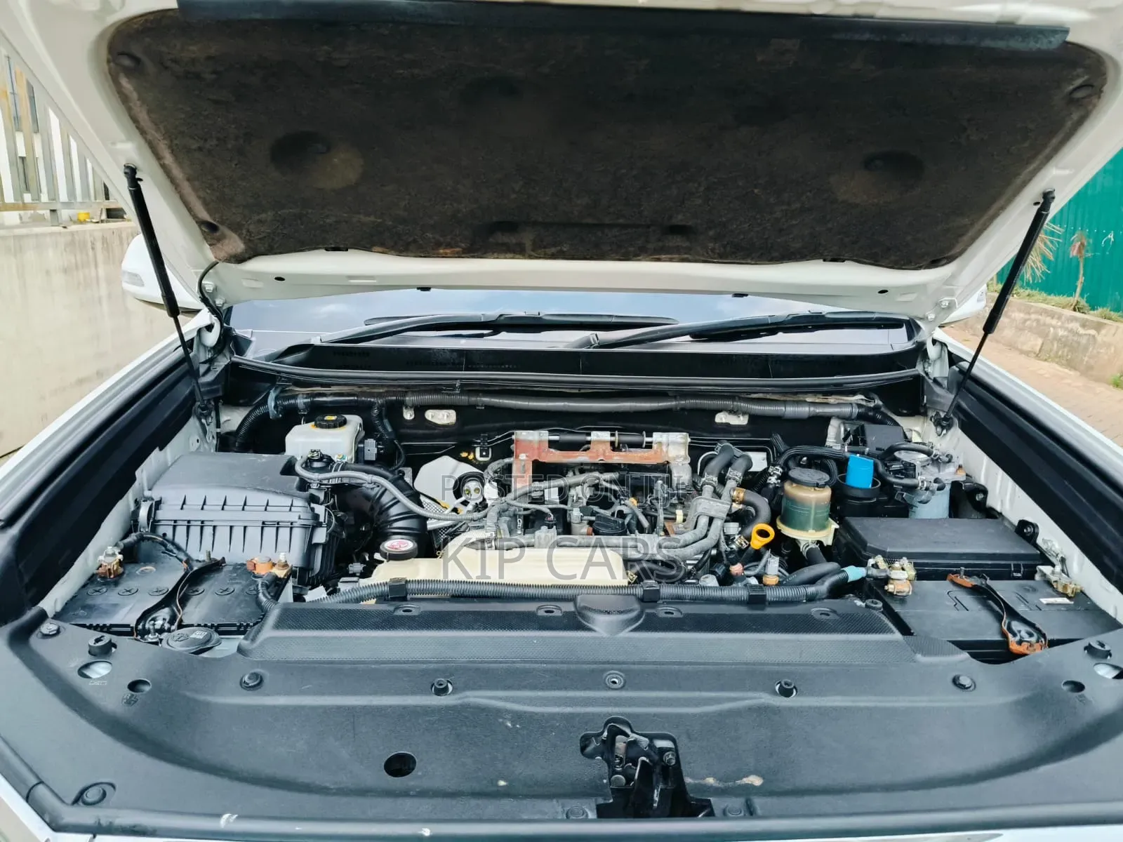 Toyota Land Cruiser Prado 2018 Pearl