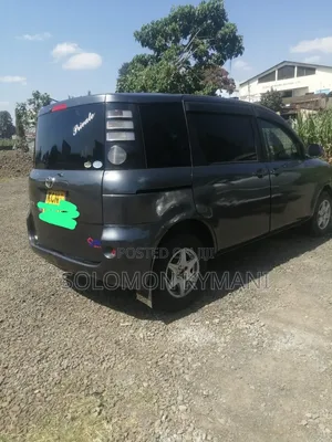 Toyota Sienta 2010 Gray