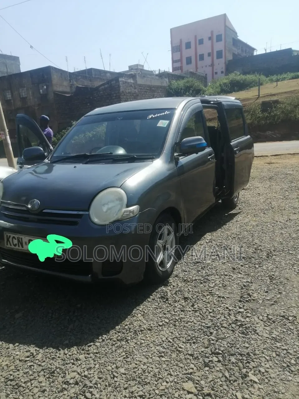 Toyota Sienta 2010 Gray