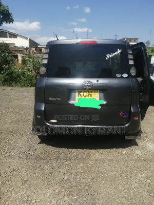 Toyota Sienta 2010 Gray