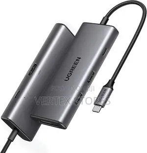 UGREEN CM498 10-in-1 Docking Station - Gray