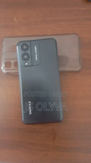 Neon Ultra 32 GB Black