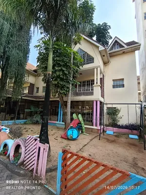 Commercial 6 Bedrooms House for Office Use