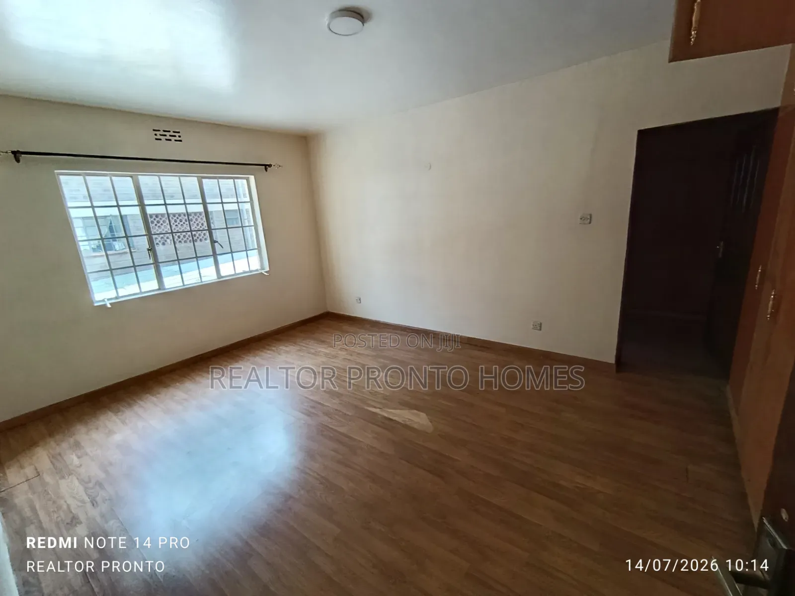 Commercial 6 Bedrooms House for Office Use