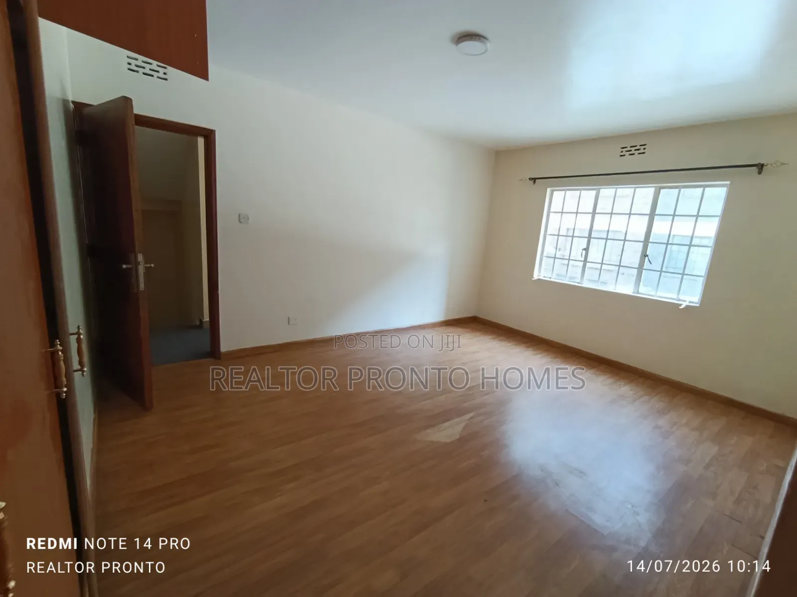 Commercial 6 Bedrooms House for Office Use