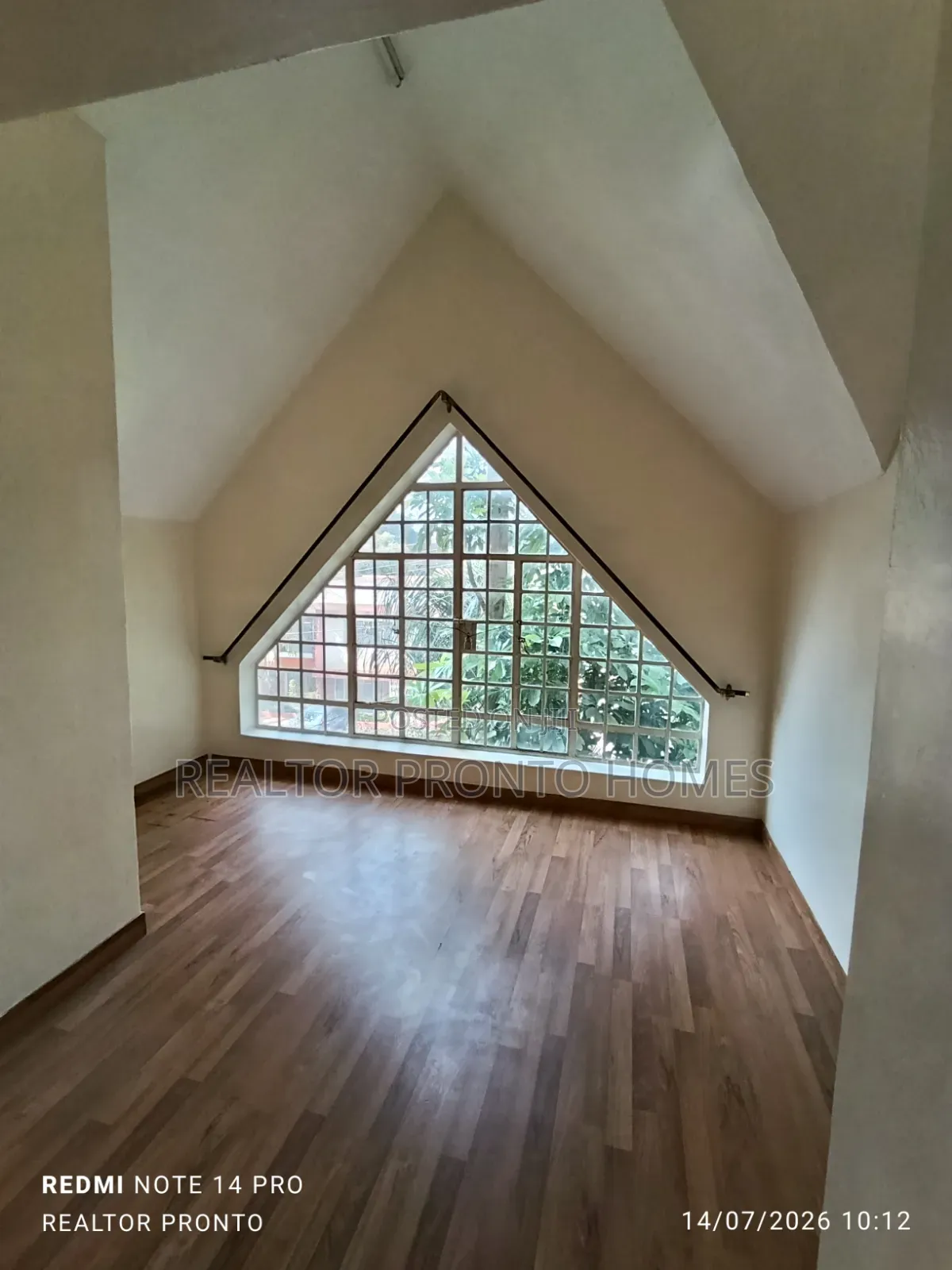 Commercial 6 Bedrooms House for Office Use