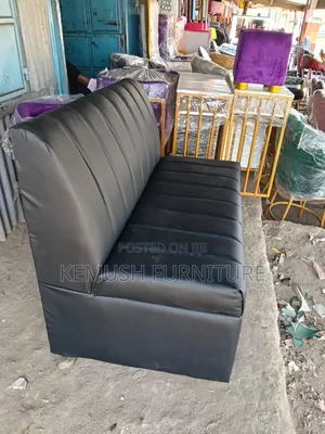 5 Fit Coach in Black Colour